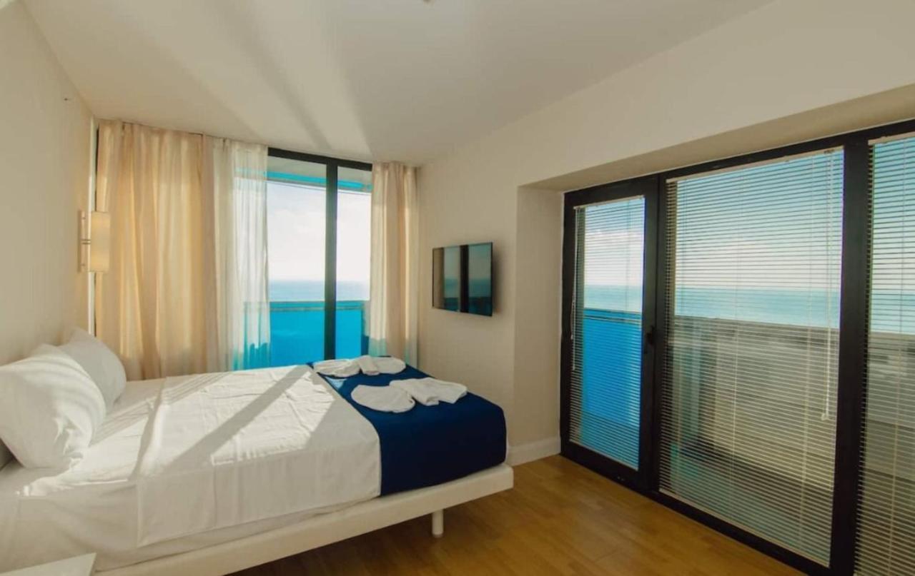 Orbi City Sea Side & Sea View Apartments Batumi Exterior foto